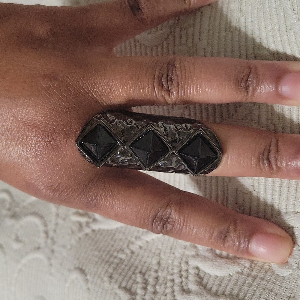 New  Black Ring With (3) Stones